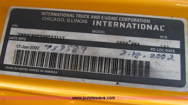 image for item G2021 2002 International F2554 dump truck