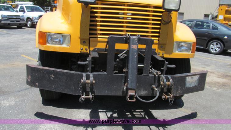 image for item G2022 1999 International 4900 dump truck