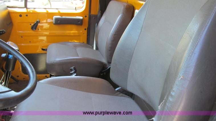 image for item G2022 1999 International 4900 dump truck