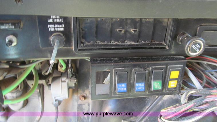 image for item G2022 1999 International 4900 dump truck