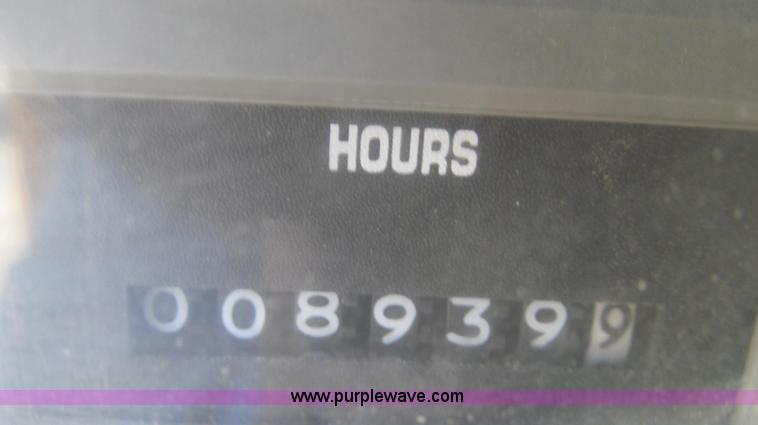 image for item G2022 1999 International 4900 dump truck