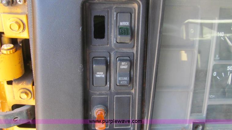 image for item G2022 1999 International 4900 dump truck