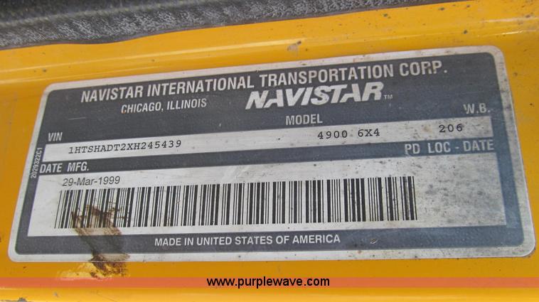 image for item G2022 1999 International 4900 dump truck