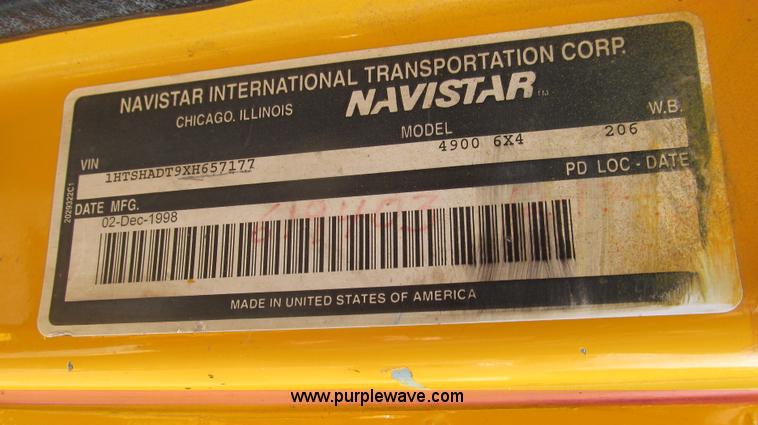 image for item G2027 1999 International 4900 dump truck