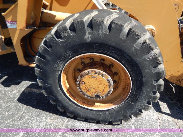 image for item G3264 1998 Case 621B wheel loader