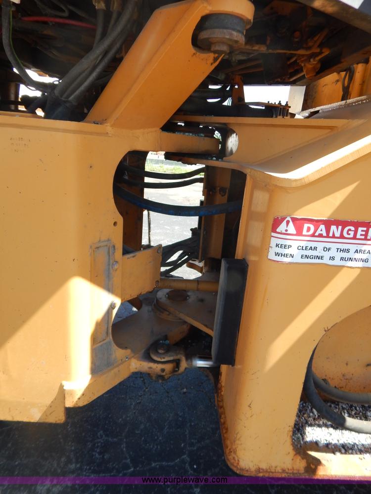 image for item G3264 1998 Case 621B wheel loader