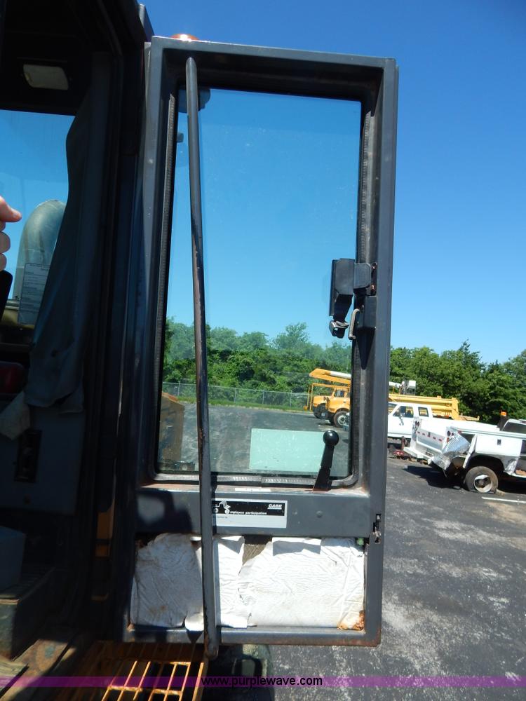 image for item G3264 1998 Case 621B wheel loader