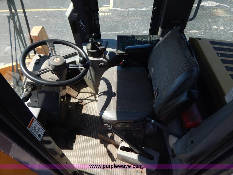 image for item G3264 1998 Case 621B wheel loader