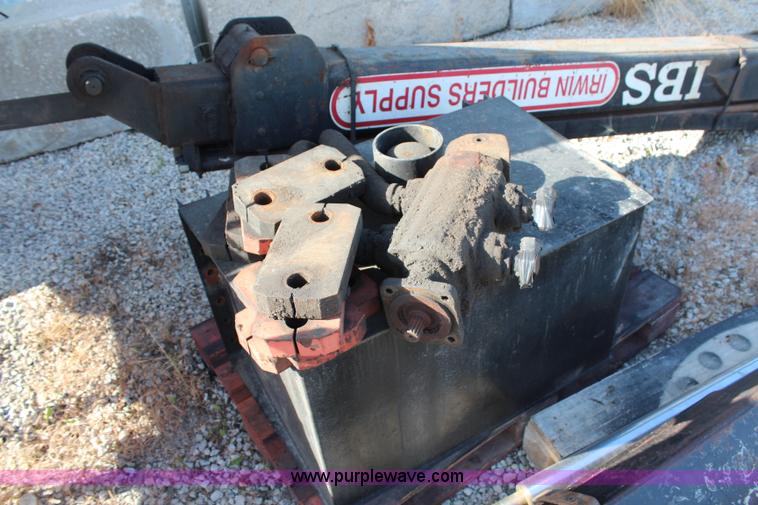 image for item G5005 Prontice TS-33 crane