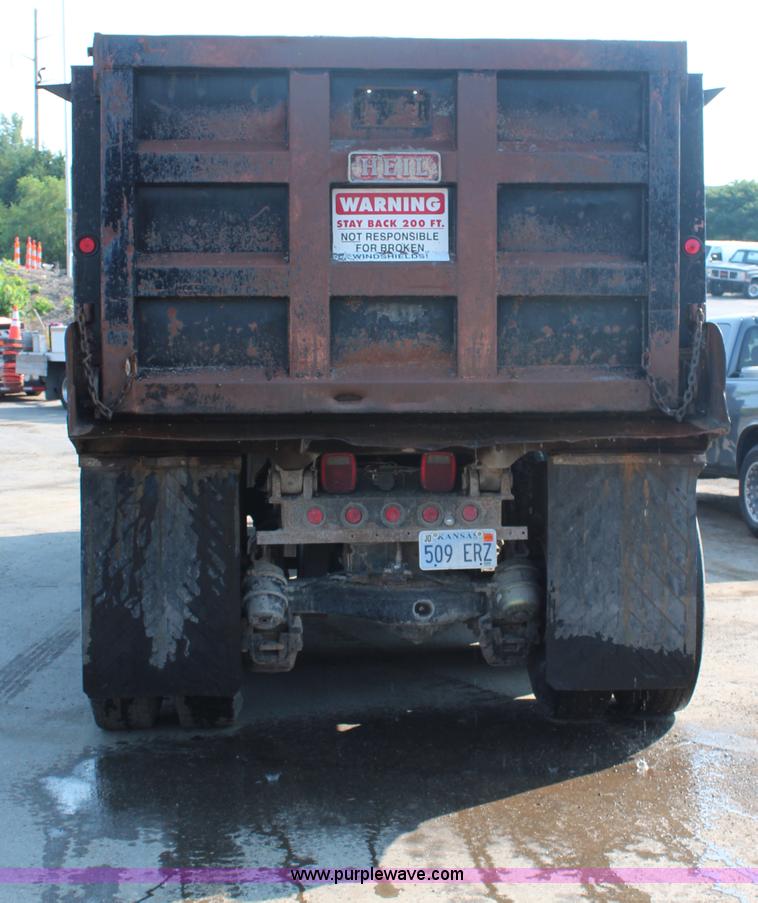 image for item G5022 1994 Mack RD688S dump truck
