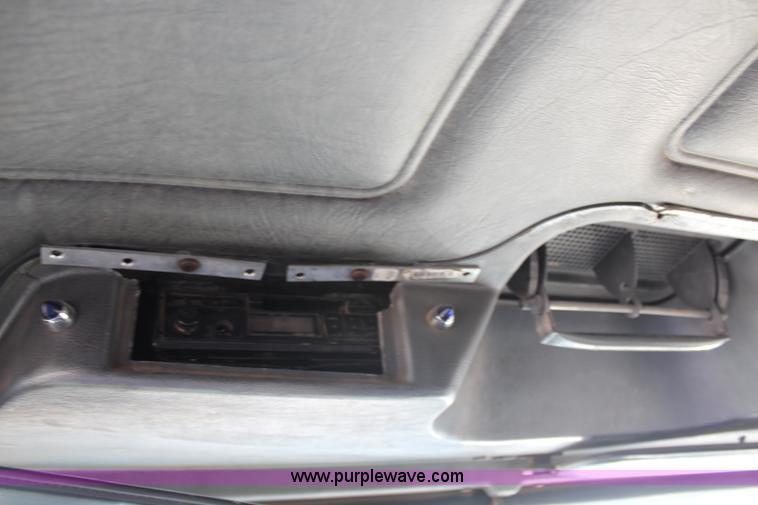 image for item G5022 1994 Mack RD688S dump truck