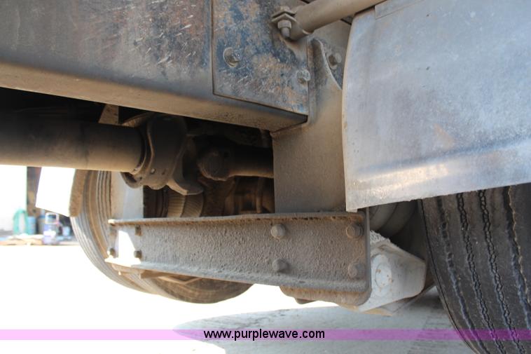 image for item G5022 1994 Mack RD688S dump truck