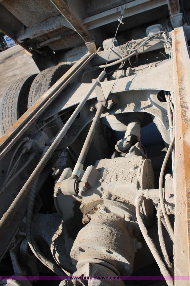 image for item G5022 1994 Mack RD688S dump truck