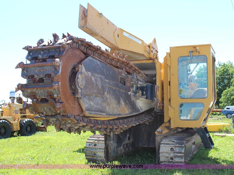 image for item G5050 1998 Vermeer T850 trencher