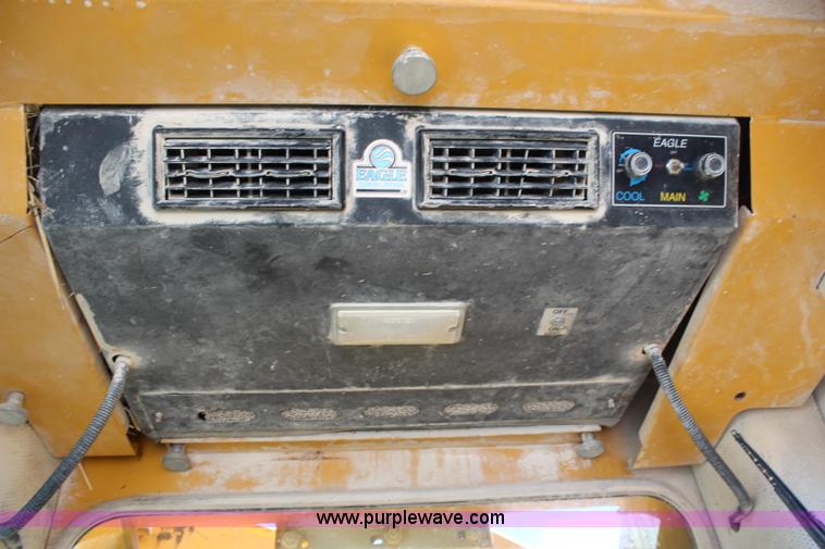 image for item G5050 1998 Vermeer T850 trencher