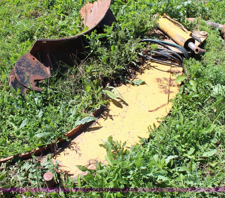 image for item G5050 1998 Vermeer T850 trencher