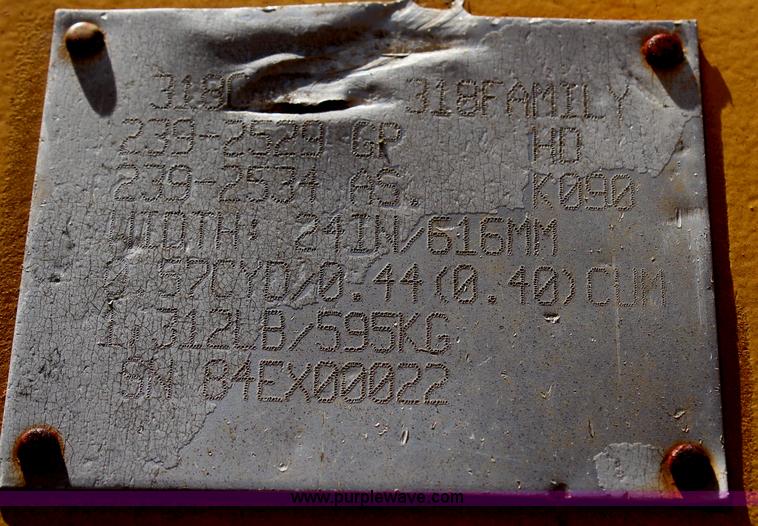 image for item G5051 Caterpillar 320E 24" three tooth excavator bucket