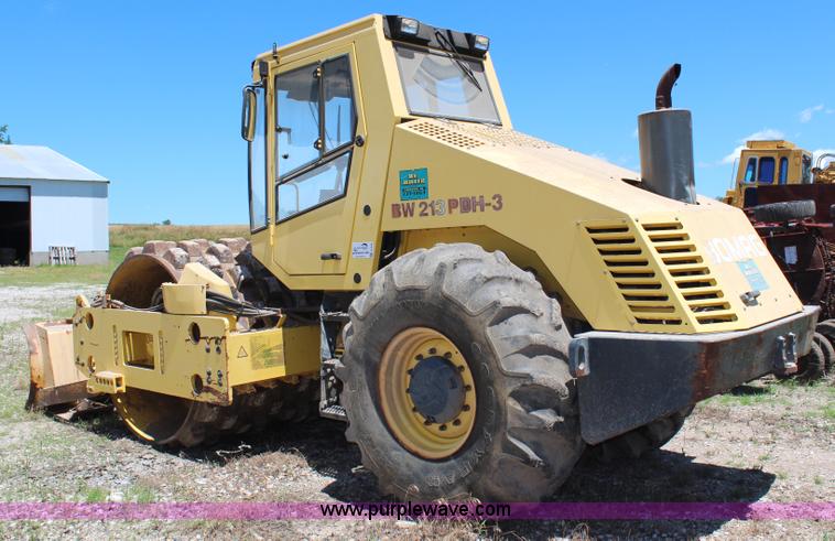 image for item G5058 1999 Bomag vibratory pad foot roller