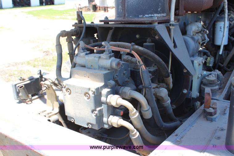 image for item G5058 1999 Bomag vibratory pad foot roller