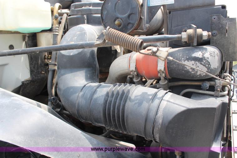 image for item G5072 1996 GMC TopKick service truck