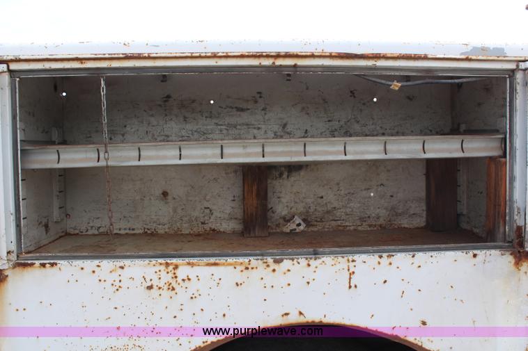 image for item G5072 1996 GMC TopKick service truck