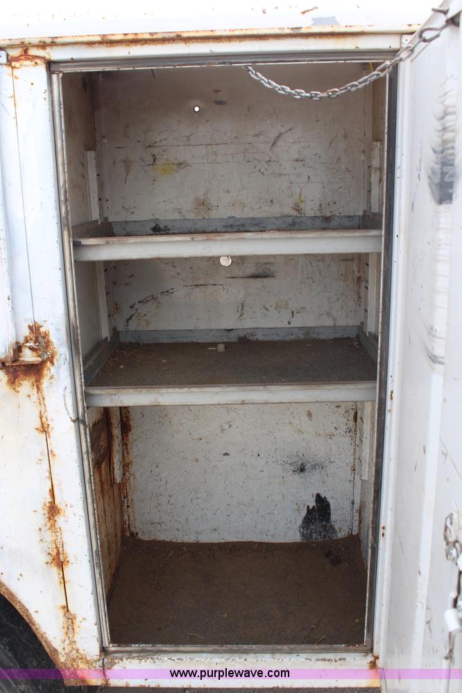 image for item G5072 1996 GMC TopKick service truck