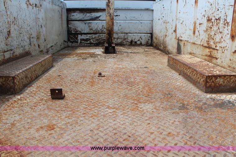 image for item G5072 1996 GMC TopKick service truck