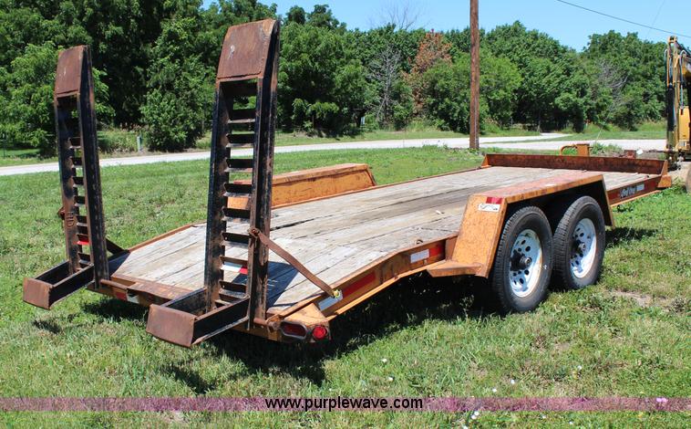 image for item G5198 2006 Redi Haul tandem axle trailer