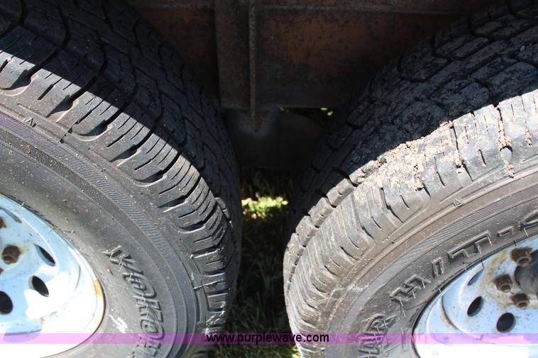 image for item G5198 2006 Redi Haul tandem axle trailer