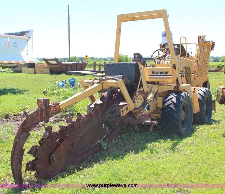 image for item G5201 Vermeer V6050 trencher