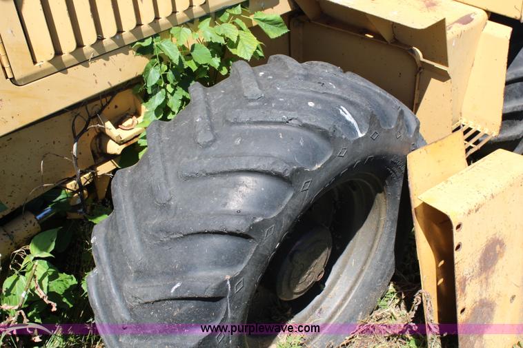 image for item G5201 Vermeer V6050 trencher