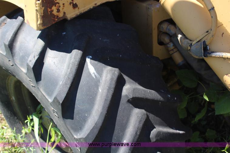 image for item G5201 Vermeer V6050 trencher