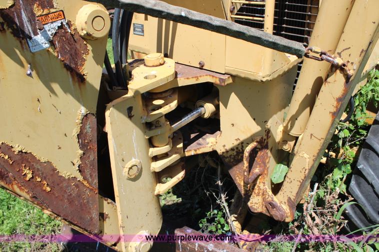 image for item G5201 Vermeer V6050 trencher