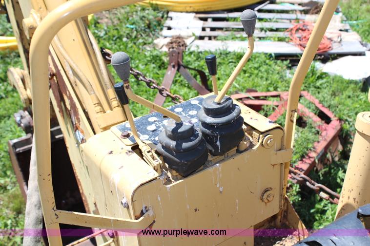 image for item G5201 Vermeer V6050 trencher