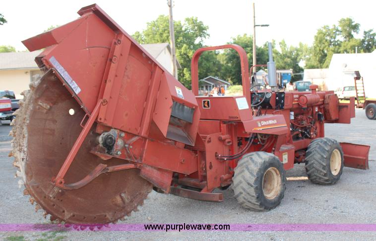 image for item G5205 1981 Ditch Witch 6510 rock saw
