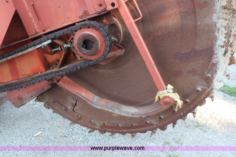 image for item G5205 1981 Ditch Witch 6510 rock saw