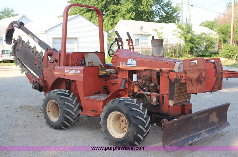image for item G5207 Ditch Witch 4010 trencher