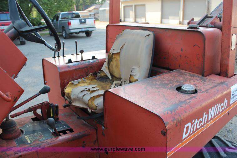 image for item G5207 Ditch Witch 4010 trencher