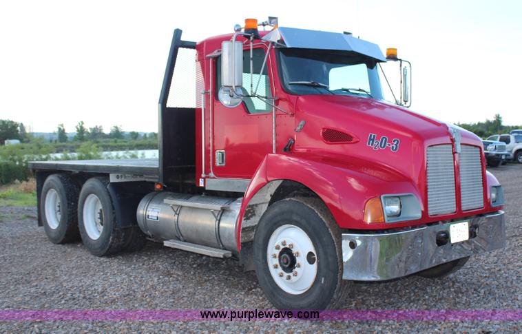 image for item G5223 1996 Kenworth T300 flatbed truck