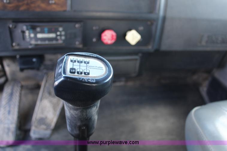 image for item G5223 1996 Kenworth T300 flatbed truck