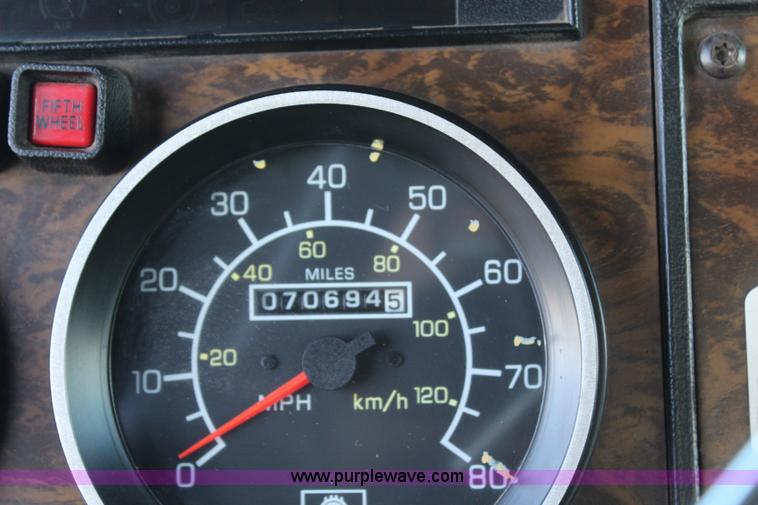 image for item G5223 1996 Kenworth T300 flatbed truck