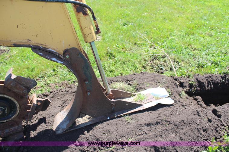 image for item G5224 Vermeer T600C trencher