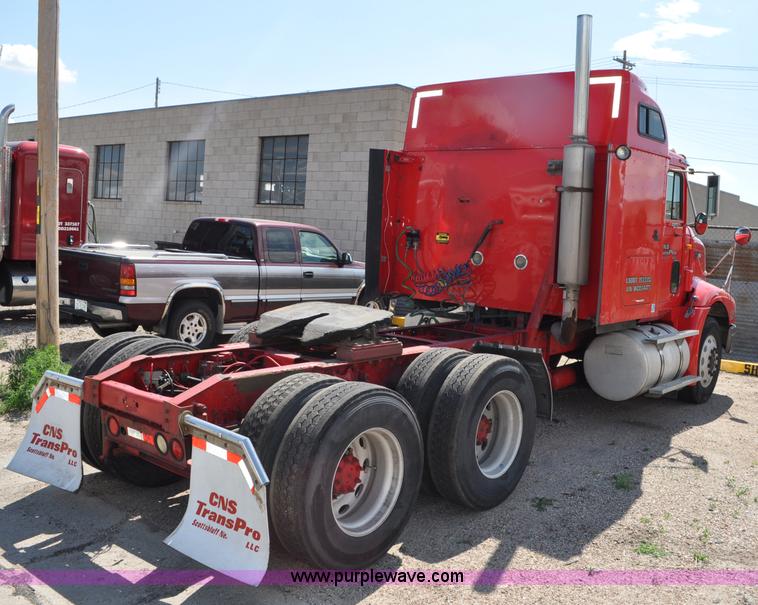 image for item G6059 1998 International 9200 Eagle semi truck