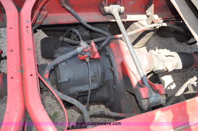 image for item G6059 1998 International 9200 Eagle semi truck