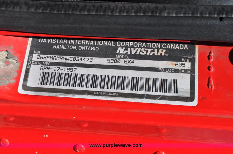 image for item G6059 1998 International 9200 Eagle semi truck