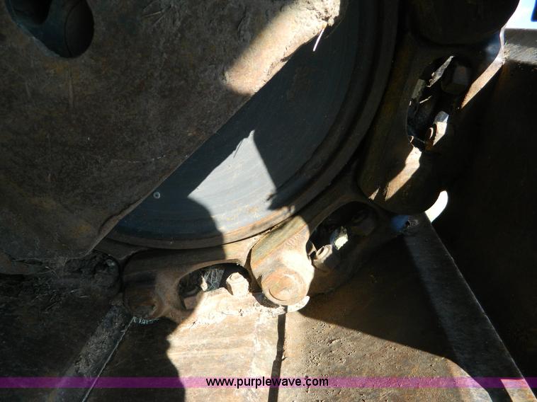 image for item G7899 1999 Komatsu PC228USLC-1 excavator