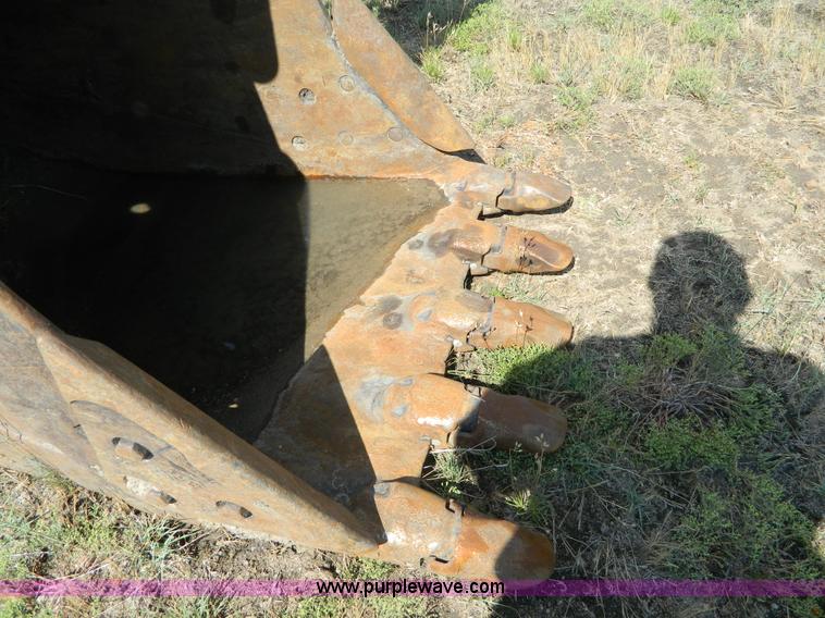 image for item G7899 1999 Komatsu PC228USLC-1 excavator