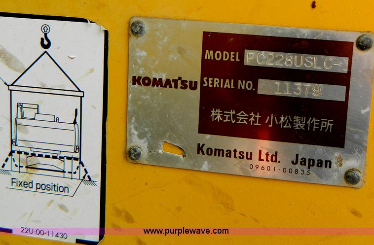 image for item G7899 1999 Komatsu PC228USLC-1 excavator