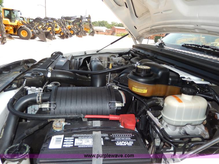 image for item H3032 2007 Ford F450 XLT Super Duty flatbed truck