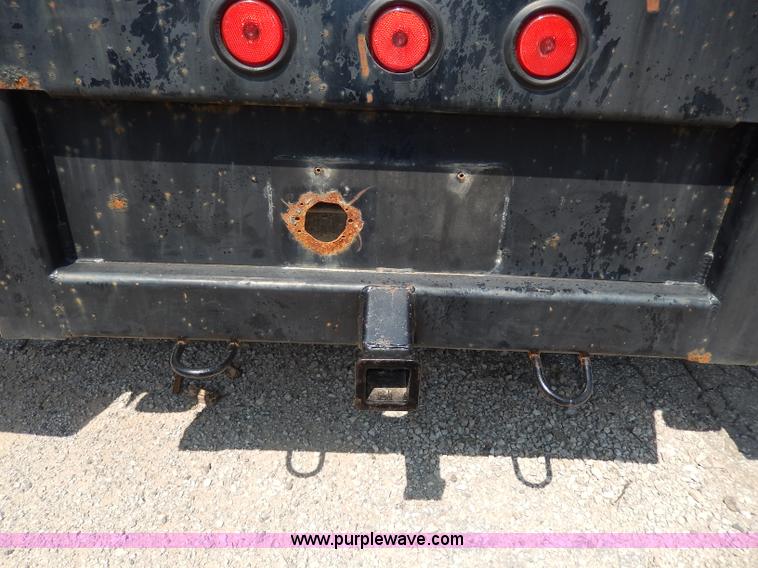 image for item H3032 2007 Ford F450 XLT Super Duty flatbed truck